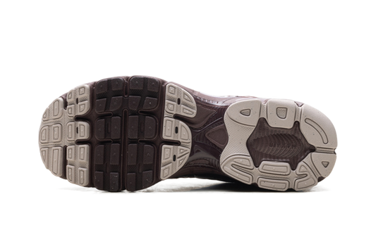 Air Max Moto 2k SE WMNS "Tattoo Burgundy Crush" IO4862 500