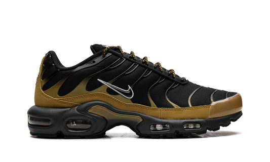 AIR MAX PLUS "Black" FB9722-700
